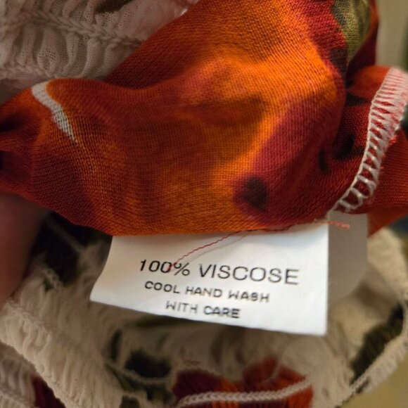 Vintage large red poppy 100% viscose semi - sheer high neck top - keyhole back - Picture 10 of 10